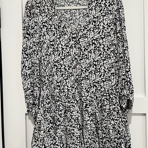 Zara Babydoll Dress Black and White long sleeve Size XS Flowy Flirty Fun Dress